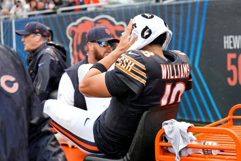 Cowboys beat Commanders, Vikings down Bears as star QBs injured