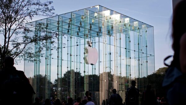 Live Q&A: Apple Store pioneer Ron Johnson talks retail strategy, careers, and lessons from Steve Jobs