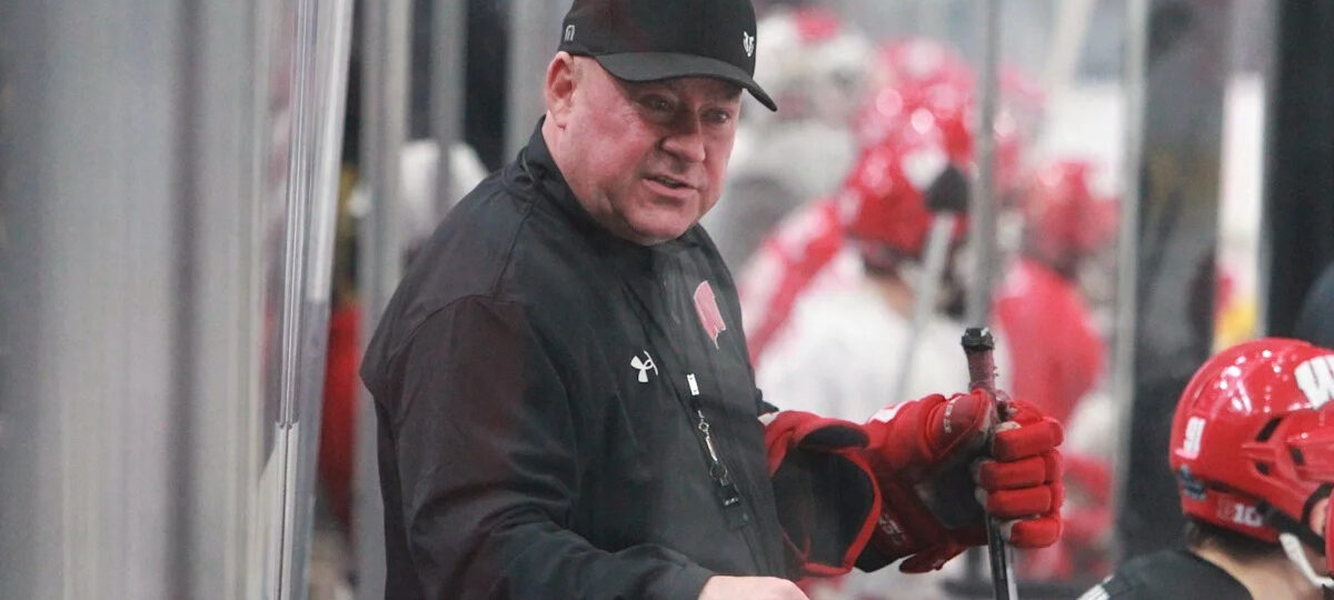 Wisconsin hockey falls outside top five in preseason USCHO Men's Poll