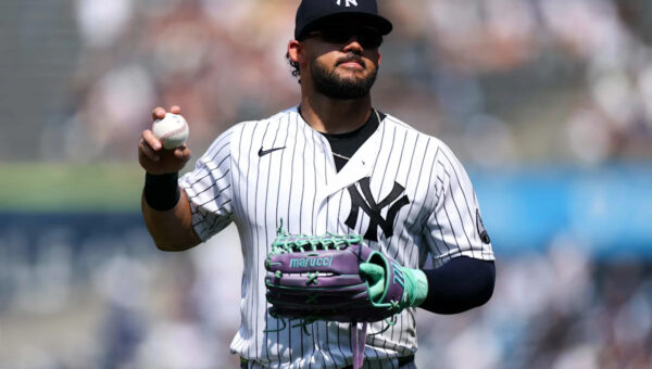 Yankees Fans Call for Jasson Dominguez Decision After Brutal Error Against Padres