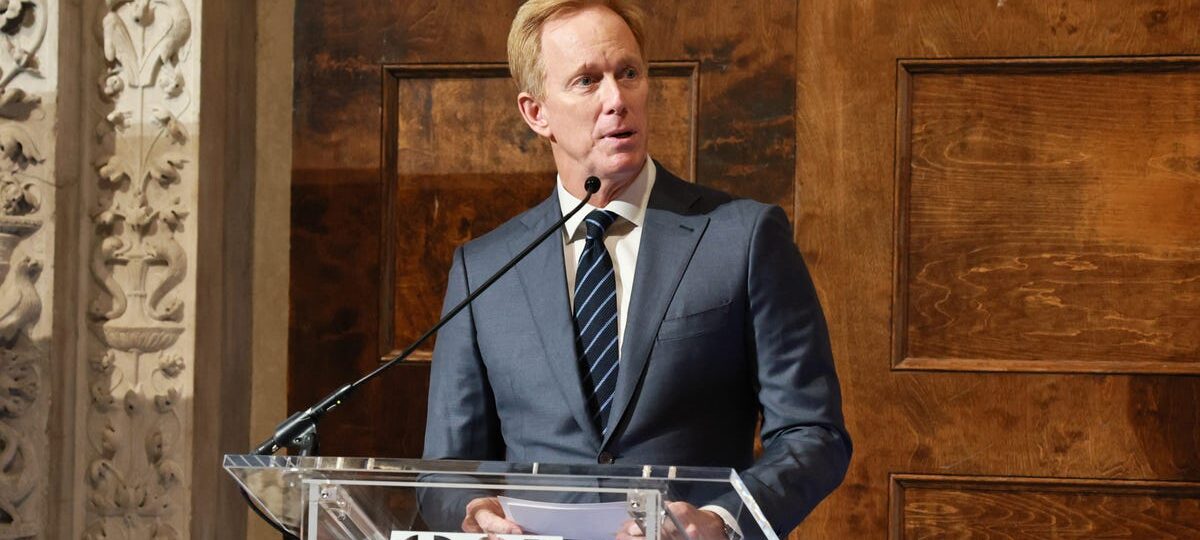 Condé Nast CEO Roger Lynch is leaving to run toy giant Mattel. Read his memo to staffers.