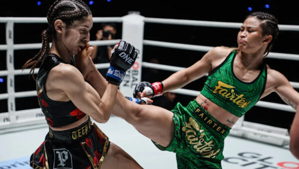 Stamp Edges Out Flores In Fiery Main Event Muay Thai War At ONE Fight Night 47