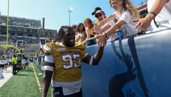 Georgia Tech Wins First Game As Mendoza And Haynes Shine