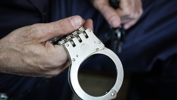 US arrests ex-immigration officer, accomplice over alleged immigration fraud