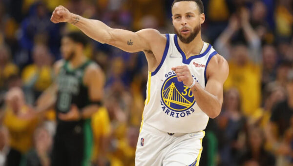 Why Steph Curry thinks his Warriors future is a ‘distraction’ ahead of new season