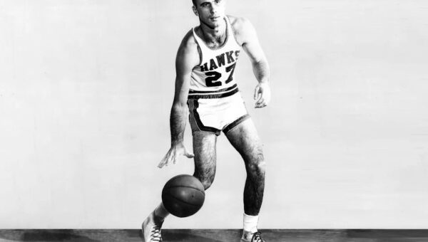 Bob Pettit: St Louis Hawks great who won first NBA MVP dies aged 93