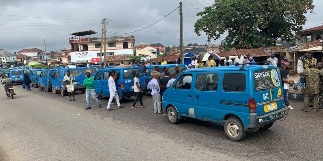 Osun minibus operators protest high fuel price, demand CNG stations