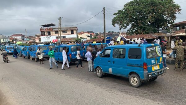 Osun minibus operators protest high fuel price, demand CNG stations
