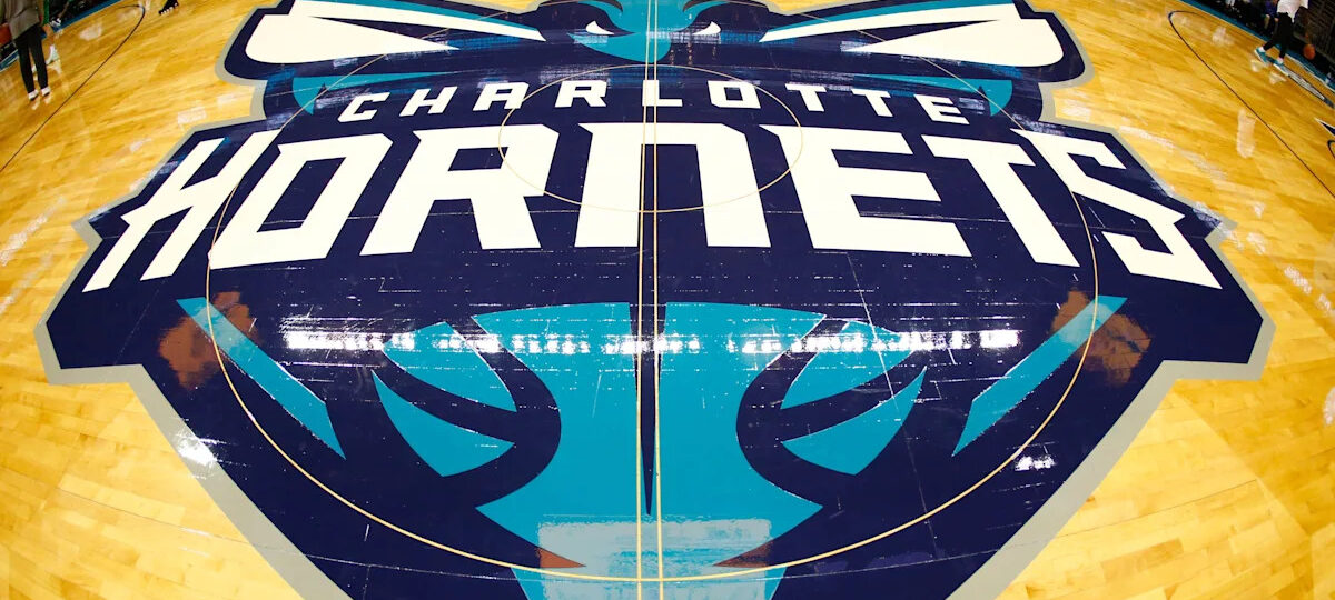 Charlotte Hornets jersey history No. 4 Darrin Hancock 1994-1996