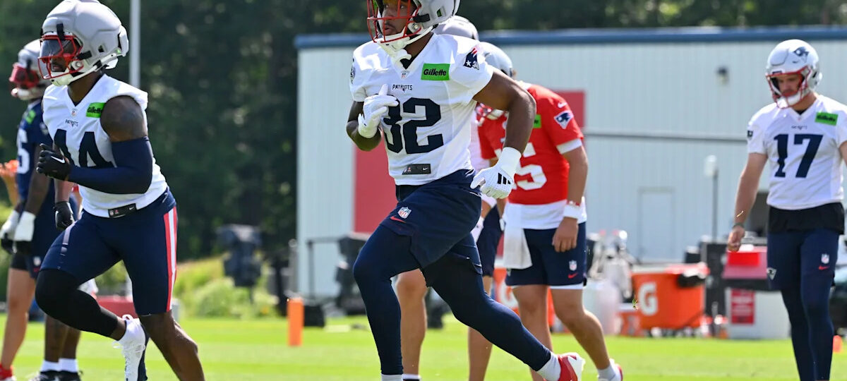 Patriots RB TreVeyon Henderson's game status vs. Seahawks revealed