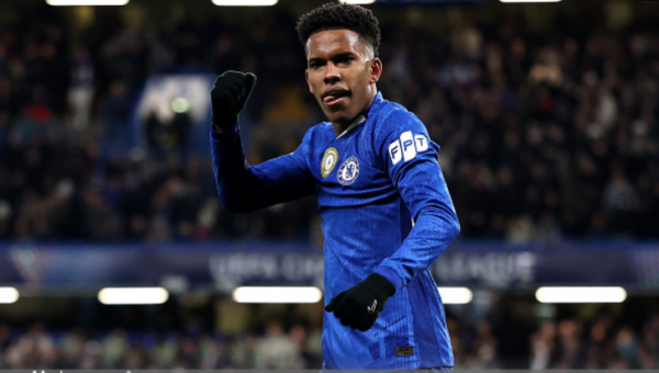 Barcelona monitors Estêvão amid limited playing time at Chelsea