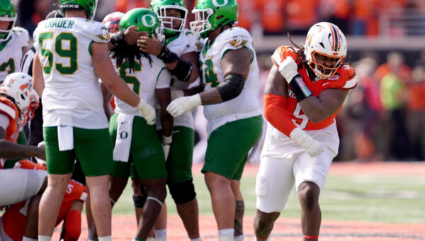 Oregon Ducks' national title odds drop, just inside top 10