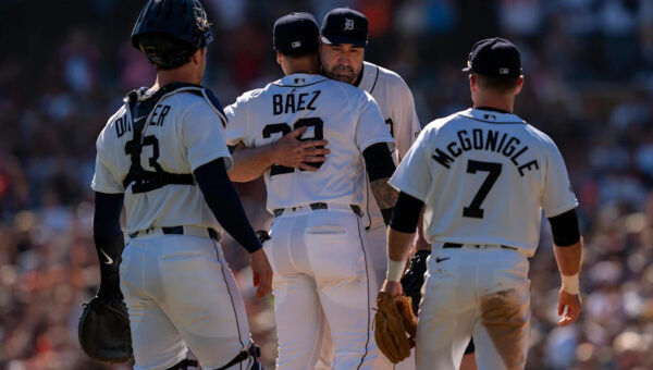 Justin Verlander great in finale, then Detroit Tigers walk it off