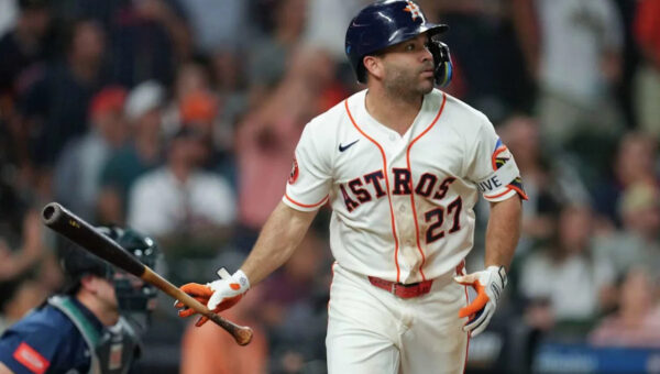 Jose Altuve reaches 2,500 hits with Houston Astros. Is 3,000 his next milestone?