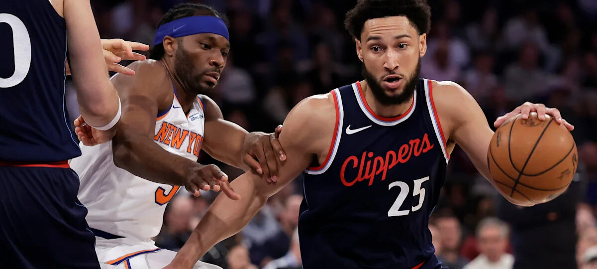Ben Simmons agrees to a 1-year contract with the Sacramento Kings, AP source says