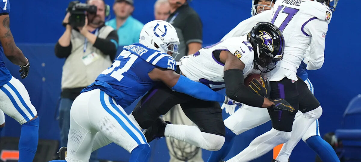 Colts hope to clean up defensive communication by having LB Akeem Davis-Gaither relay play calls