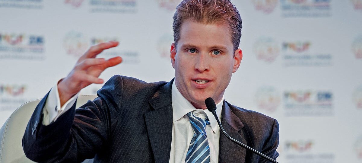Palantir cofounder and GOP donor says Trump's proposed $5,000 dividend is a 'bribe'