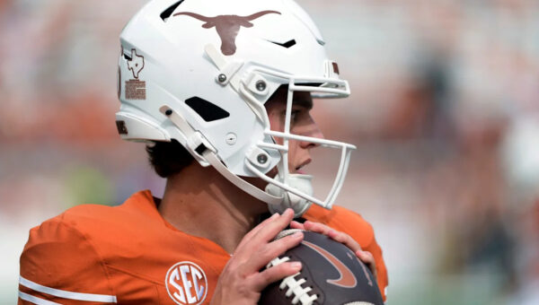 Manning, Bishop Jr. top Texas Longhorns to watch against Texas State