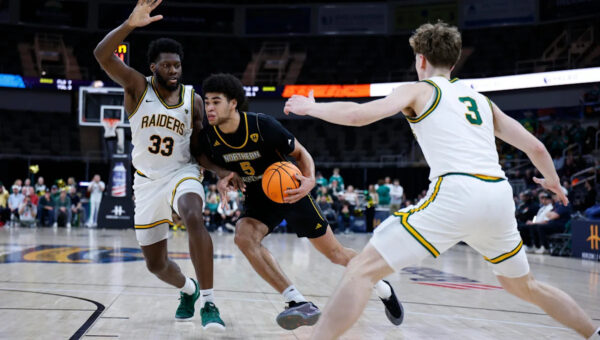 Louisville basketball adds NKU transfer LJ Wells