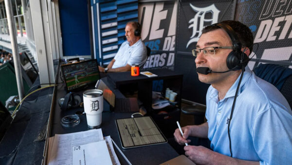 Tigers give contract extensions to broadcasters Jason Benetti, Dan Dickerson