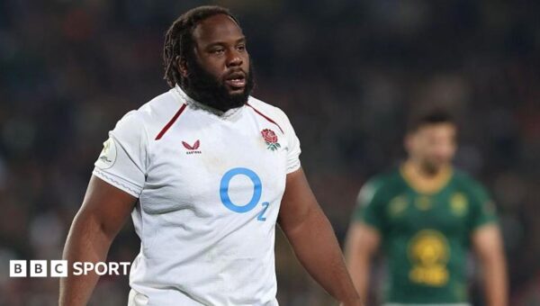 Obano to put England career on hold with Pau move