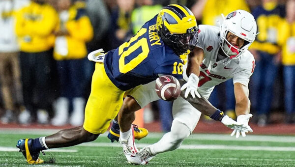 Michigan Football CB Zeke Berry’s injury status ahead of Iowa game