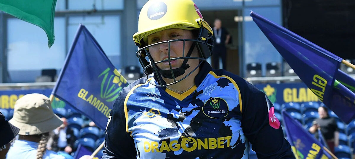 Parfitt signs first Glamorgan Women pro contract