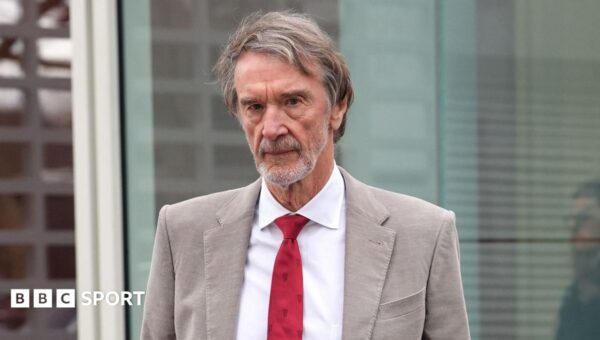 Ratcliffe ‘must go’ says Man Utd Muslim fan group