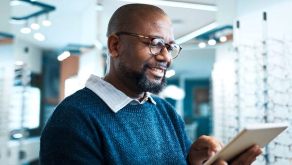 GlassesUSA vs. EyeBuyDirect vs. Zenni vs. Warby Parker: Which Online Glasses Retailer Is Right for You?
