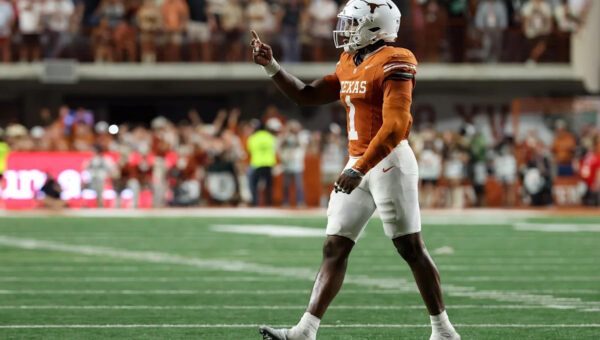 No. 1 Texas vs. No. 14 Tennessee: Second injury report released