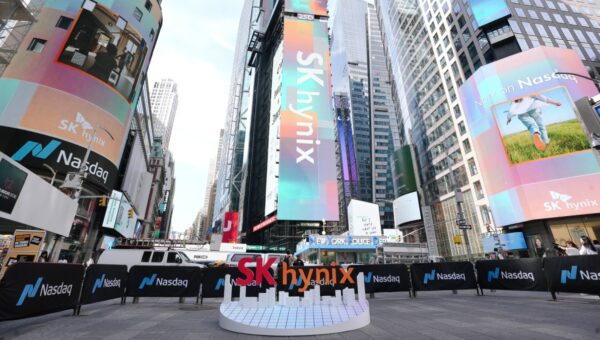 SK Hynix reportedly in talks with Intel to build memory chips in US