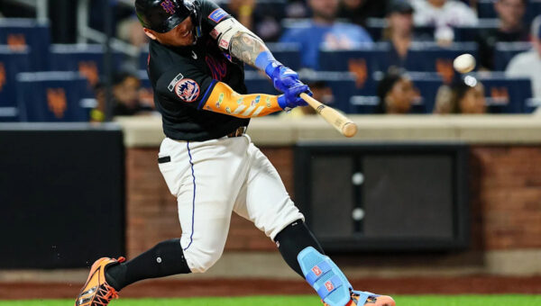 Mets Morning News: Six innings from McLean, five dingers from bats