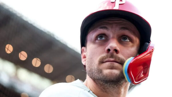 Phillies $300 Million Infielder Offers Candid Ketel Marte Response, ‘Shouldn’t Be Here’