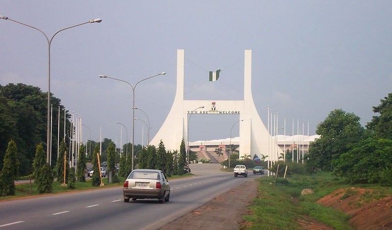 Protest in Abuja as FG workers reject concession of Unity Colleges
