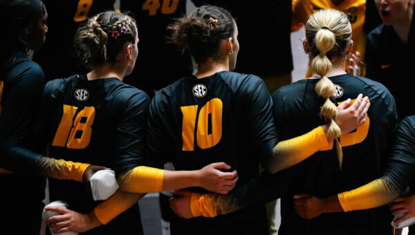 Live Match Thread: Mizzou Volleyball Faces No. 1 Nebraska at Wrigley Field