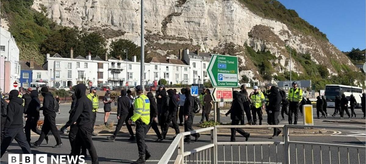 Police warned a day before Dover protest, force says