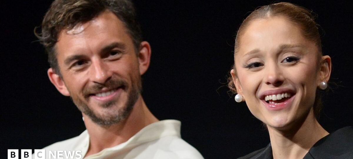 London musical cancelled after Ariana Grande and Jonathan Bailey pull out