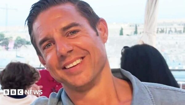 Family of 'Putney pusher' say suspect was innocent and blame police for his death