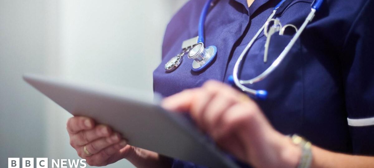 NHS to suspend staff suspected of snooping on patient records