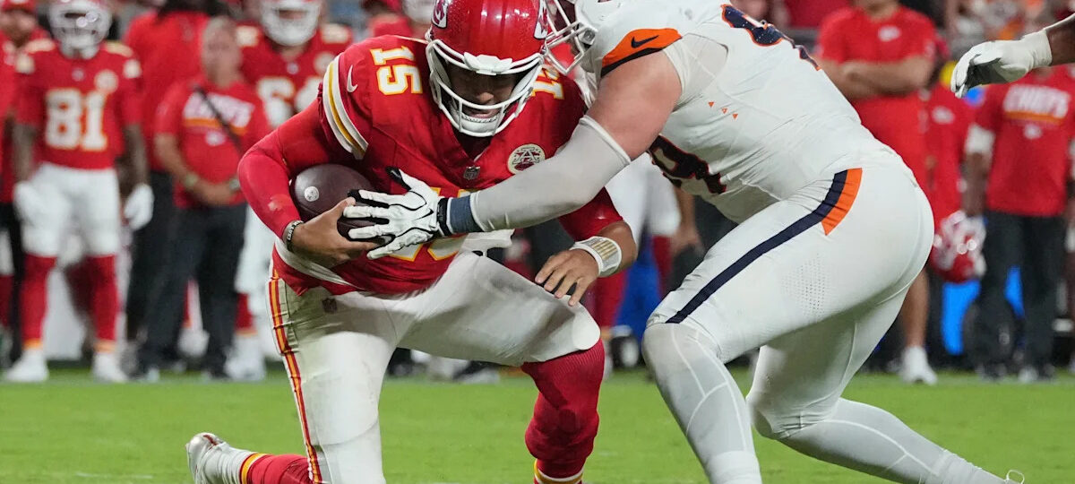 Broncos fans blame the same player for Broncos' defensive struggles
