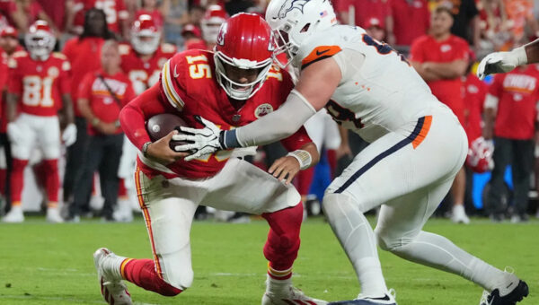 Broncos fans blame the same player for Broncos' defensive struggles