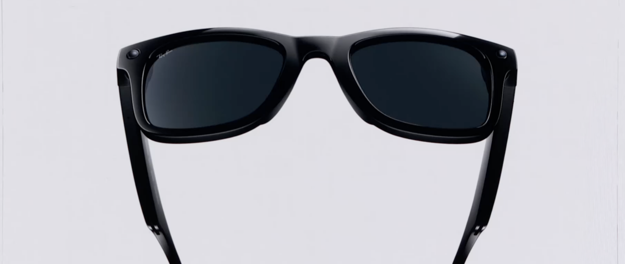 Meta introduces camera-free AI glasses