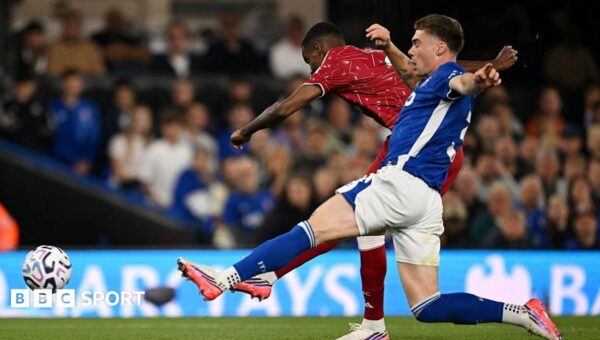 Isak shines at last but Scherpen suffers – Ipswich v Liverpool player ratings