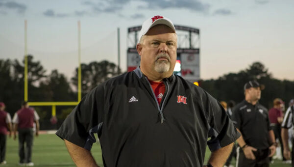‘Last Chance U’ coach Buddy Stephens fired from East Mississippi Community College