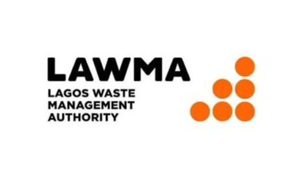 Lagos: LAWMA clears illegal traders from TBS, National Theatre axis