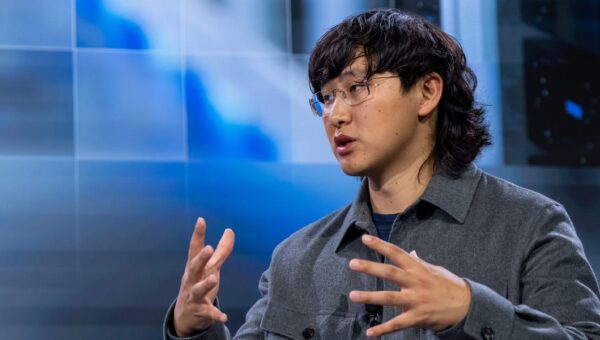 Alexandr Wang’s #musemoneychallenge pitch says that Meta's new app can 'make you $1,000' almost instantly