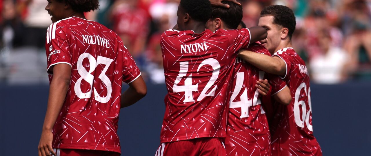 Liverpool problems exposed as manager names two players who “are a walking nightmare”