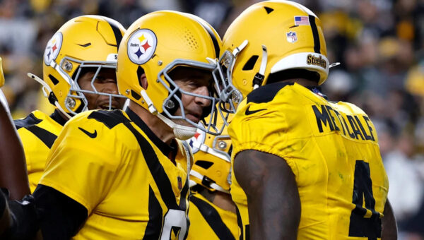‘My quarterback…’ DK Metcalf reveals he and Aaron Rodgers ‘bonded’ over love for conspiracy theories