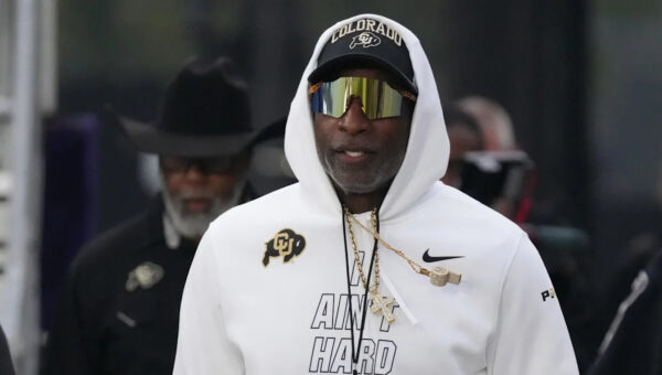 Deion Sanders, Colorado get thumped by Northwestern, 41-7
