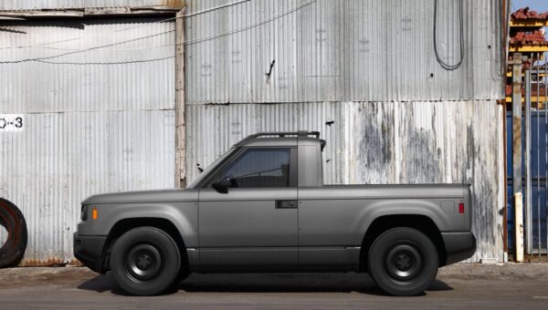 Slate tells customers when to expect the earliest deliveries of its $25K electric truck